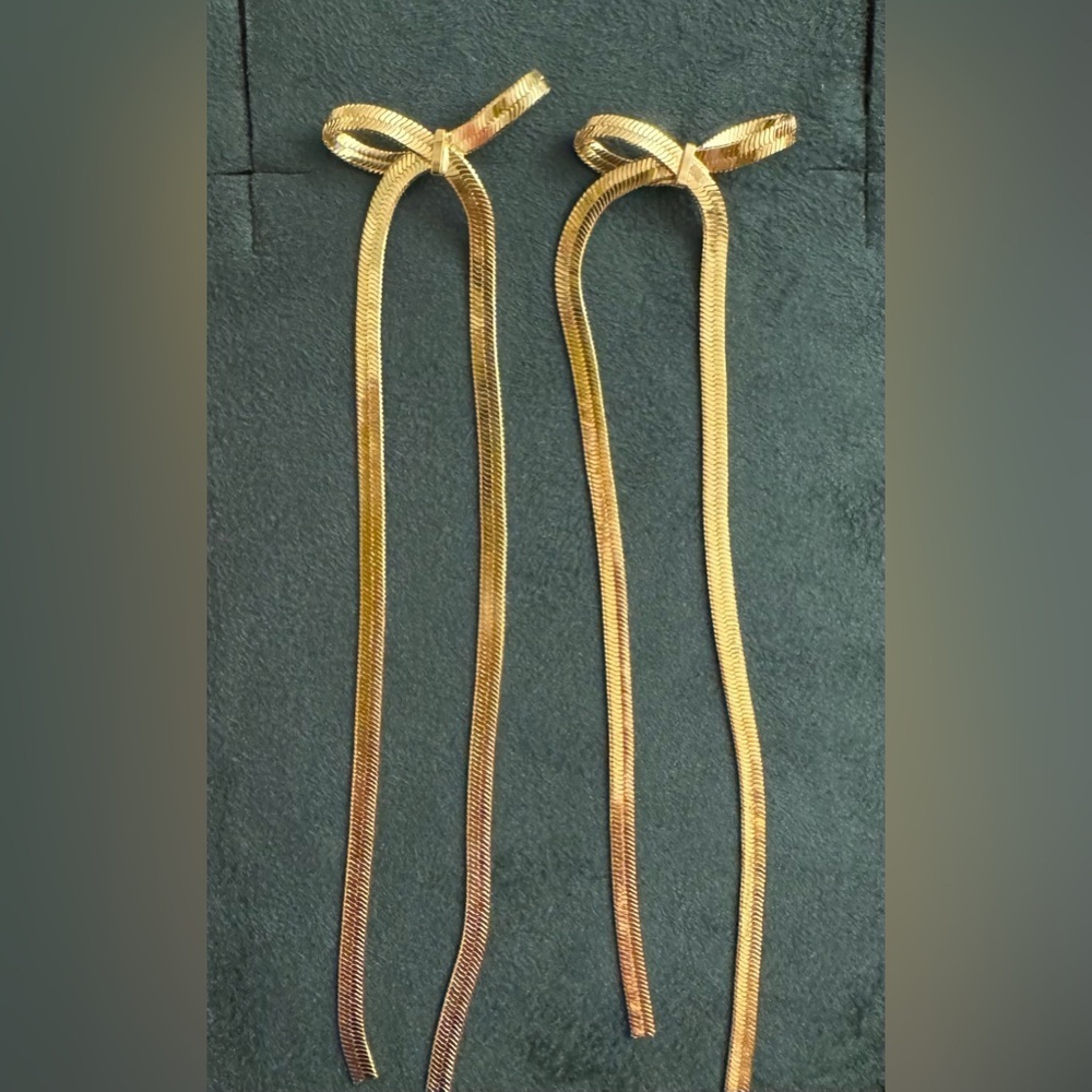Casa Clara ‘Lisbon’ Earrings. Never Worn, Super Cute Gold Bow Earrings.